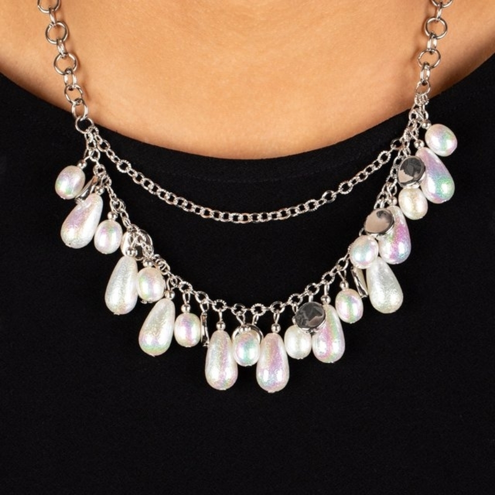 Paparazzi Interstellar Serenity White Necklace/Earrings Set